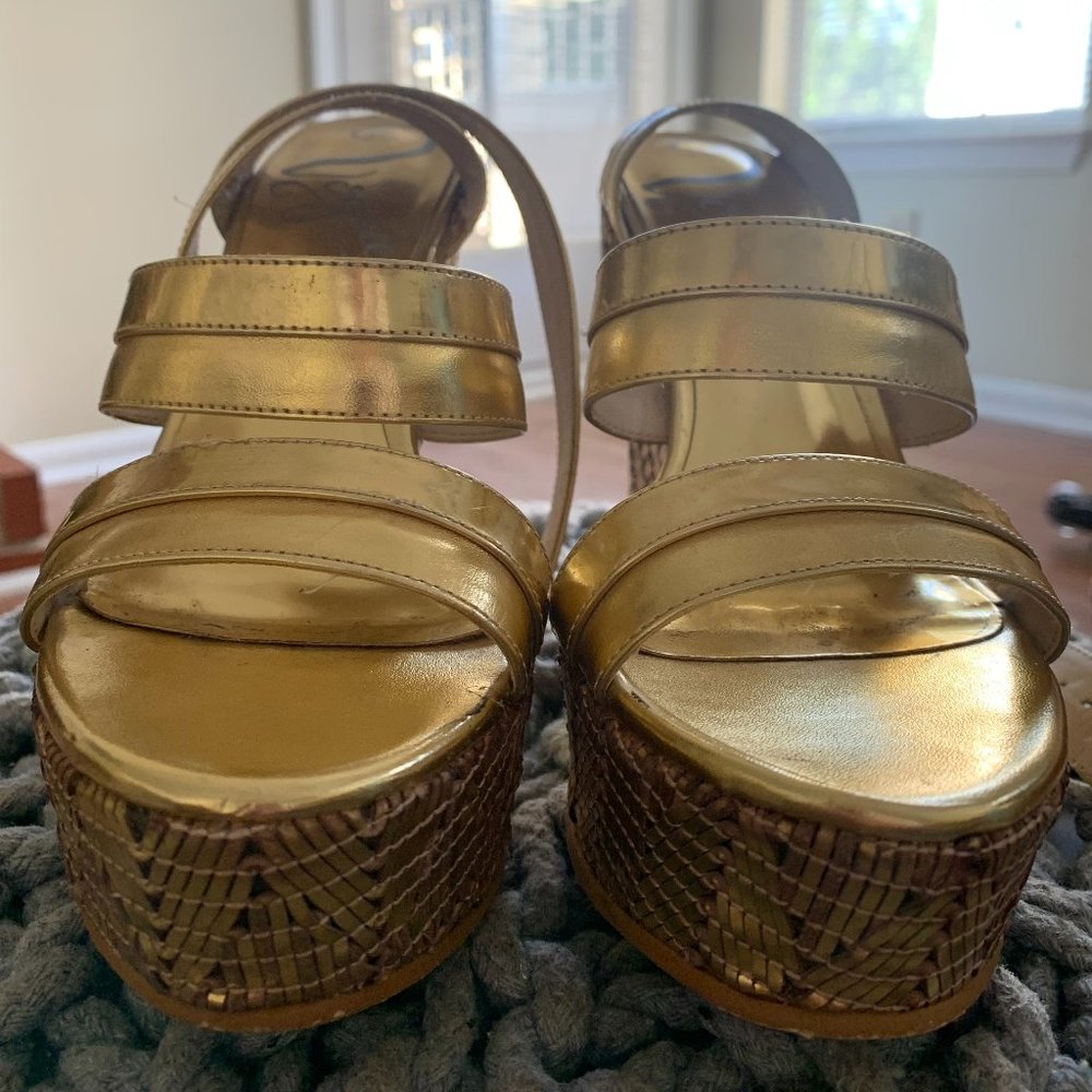 Vogue- Gold Platforms size 8